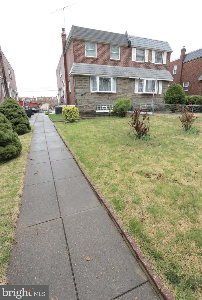 7407 Roosevelt Blvd, Philadelphia, PA 19152-4412