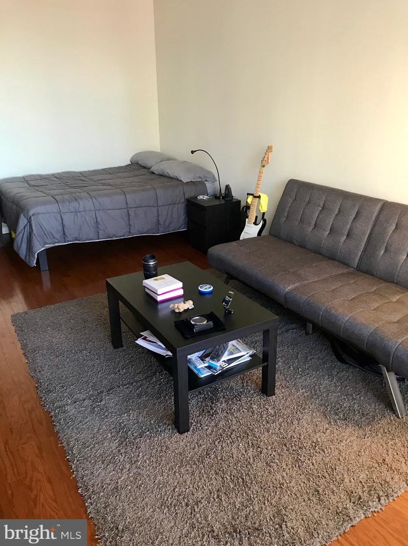 2018 Walnut St #6a, Philadelphia, PA 19103