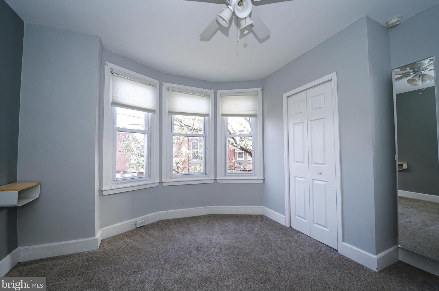 114 Tree St, Philadelphia PA  19148-3339 exterior