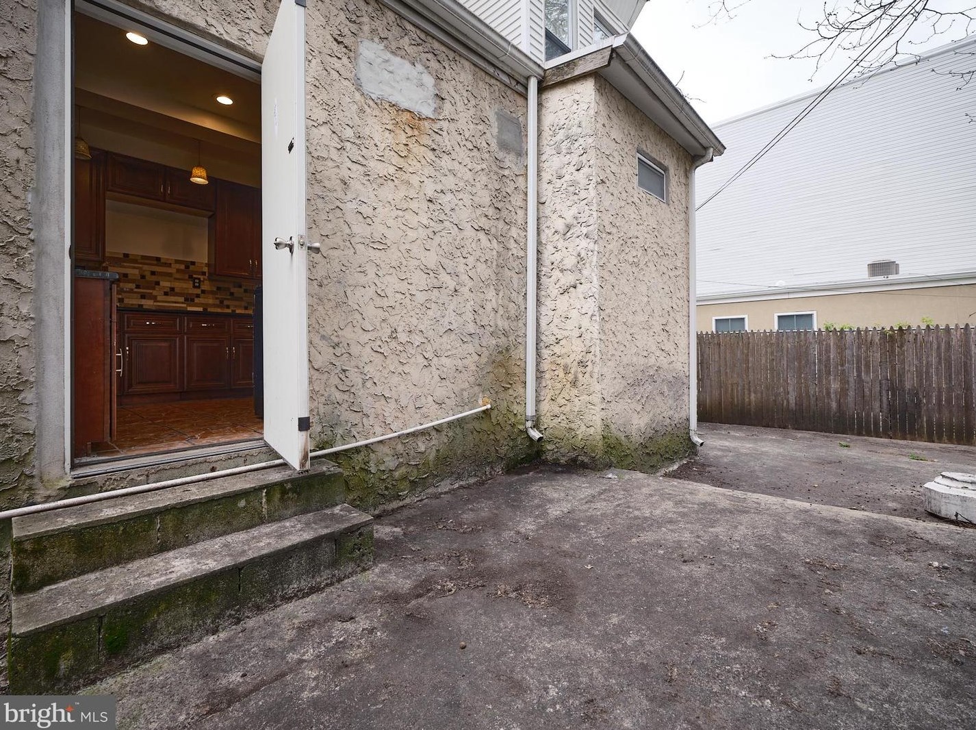 3807 Haverford Ave, Philadelphia PA 19104-1824 exterior