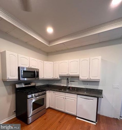 438 Poplar St, Philadelphia PA  19123-2122 exterior