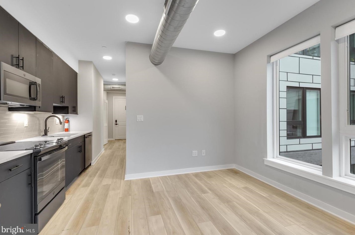 102 Berks St, Philadelphia PA  19122-0024 exterior