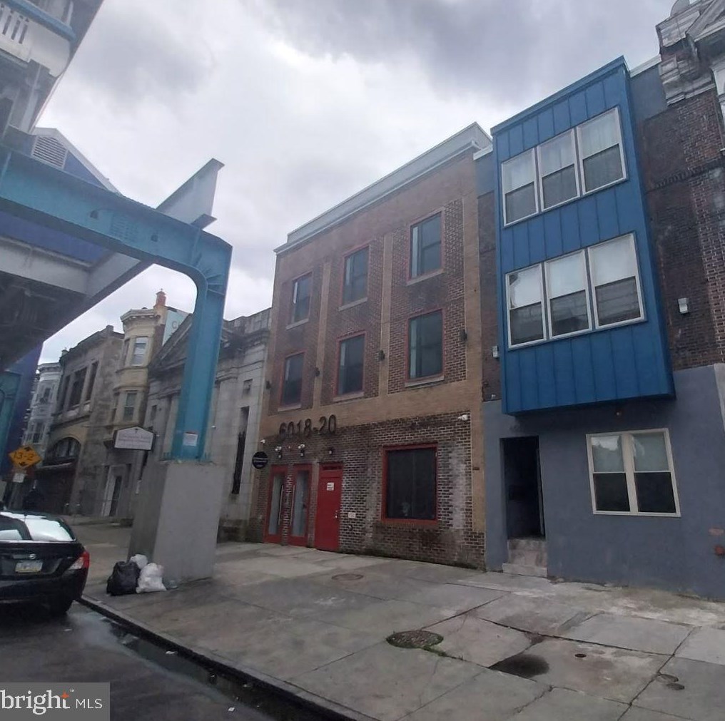 6018 Market St, Philadelphia, PA 19139-3023