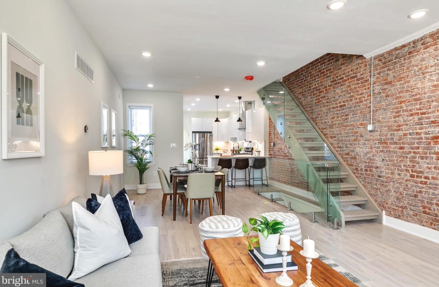 2305 Sergeant St, Philadelphia PA  19132-4133 exterior