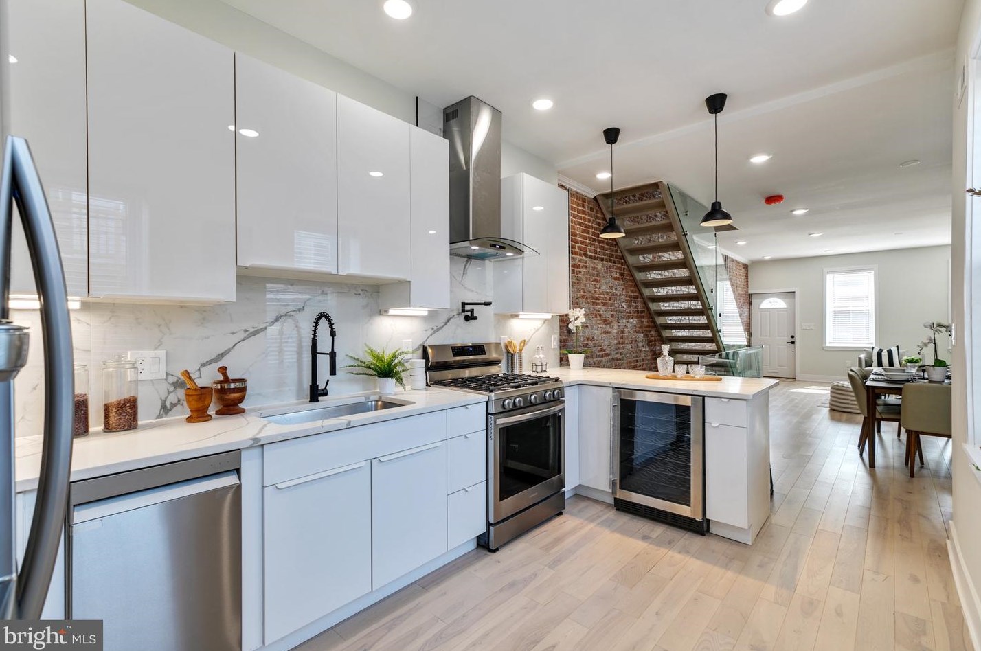 2305 Sergeant St, Philadelphia PA  19132-4133 exterior