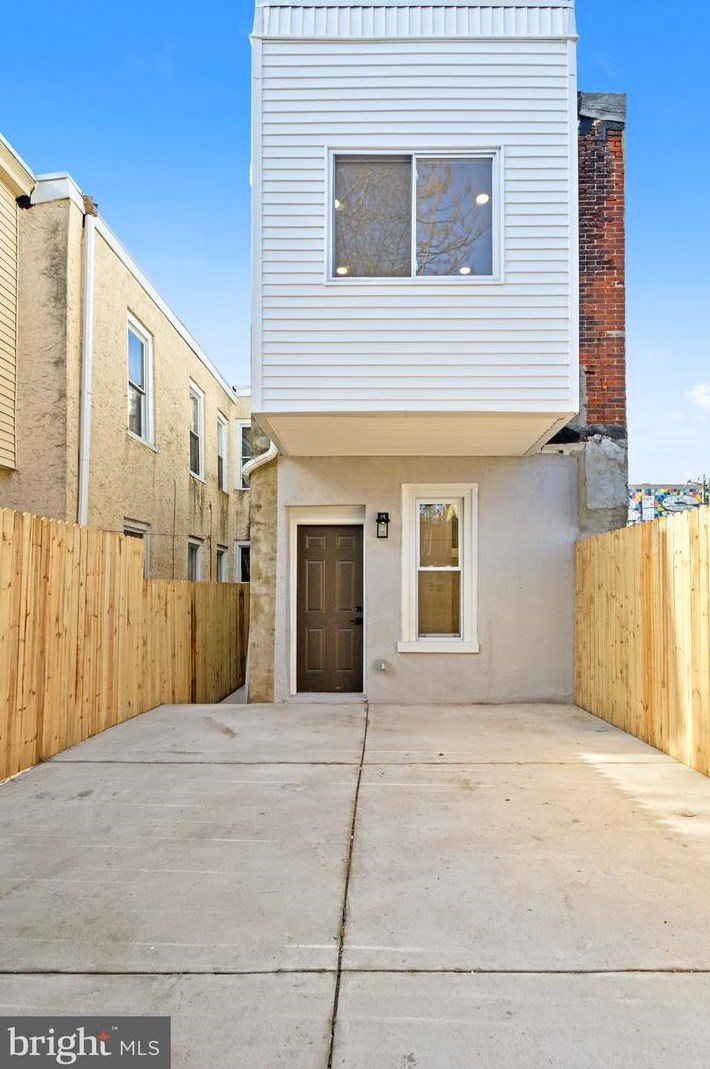 1321 Somerset St, Philadelphia PA  19132-2738 exterior