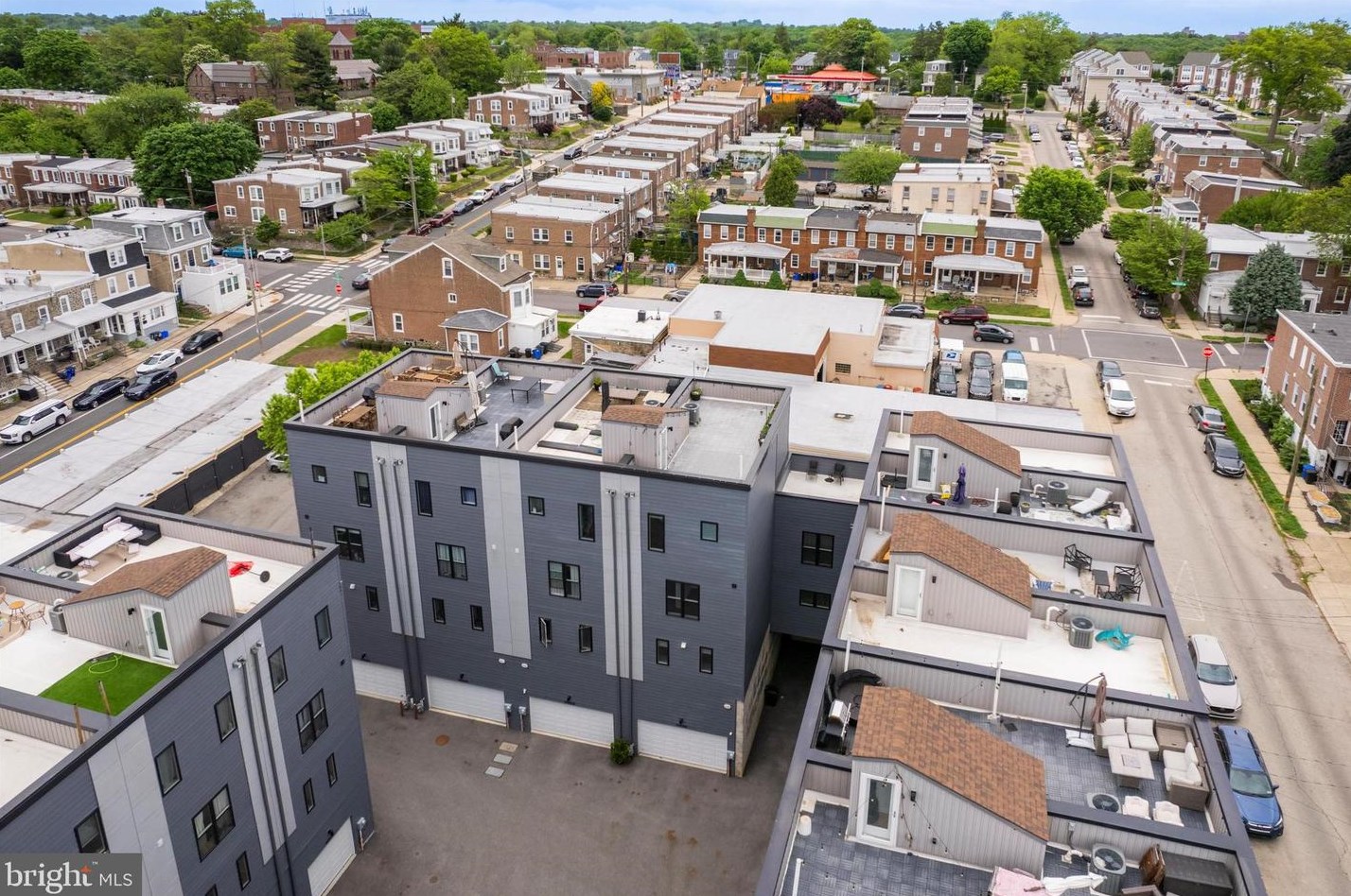 443 Shurs Ln, Philadelphia PA 19128-3502 exterior