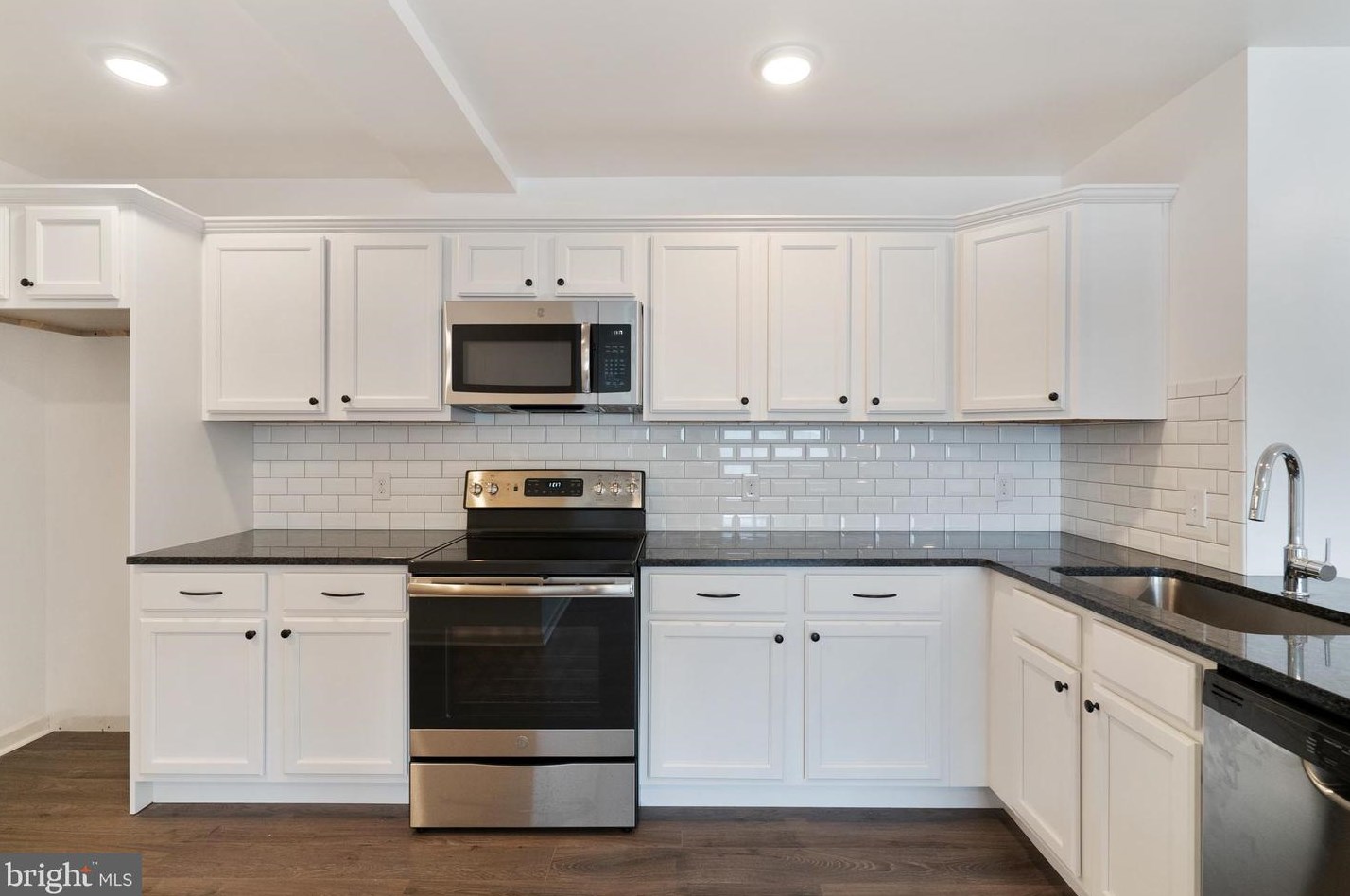 5420 Ridge Ave #201, Philadelphia, PA 19128