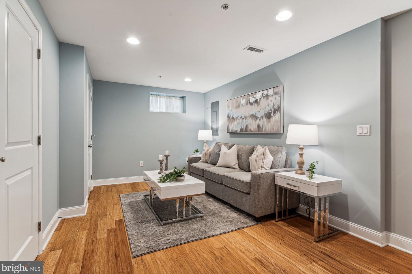 1009 Reese St, Philadelphia PA  19147-4023 exterior