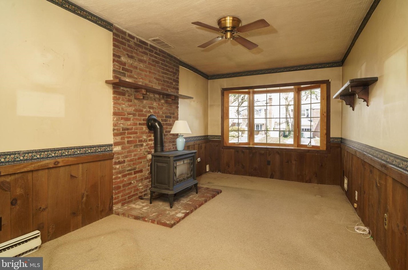 7700 Keiffer St, Philadelphia PA 19128-3143 exterior