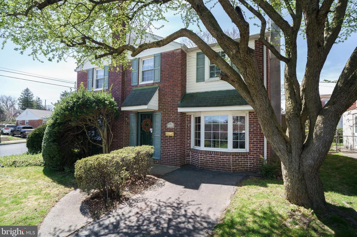 7700 Keiffer St, Philadelphia, PA 19128-3143