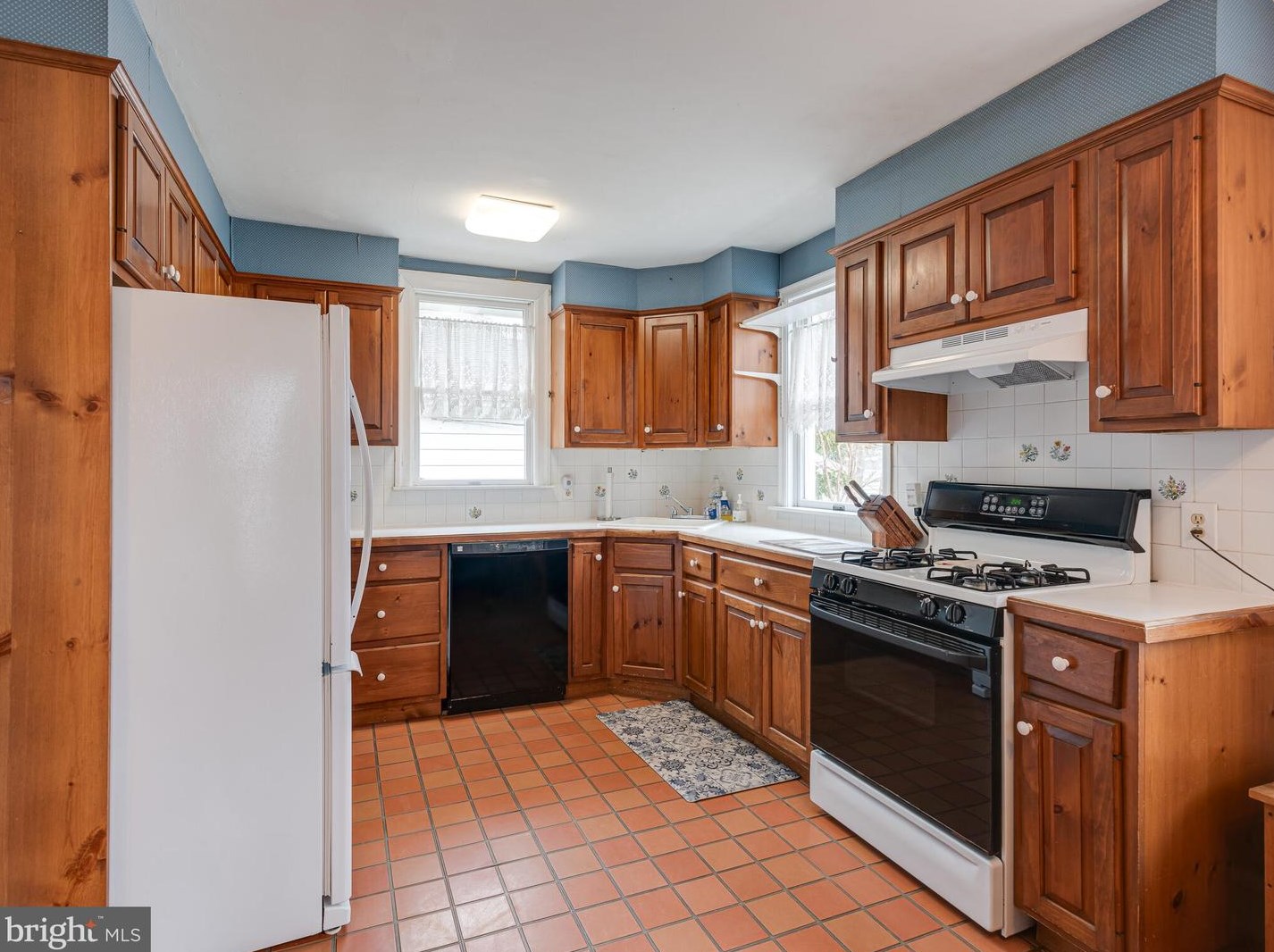 7519 Montour St, Philadelphia, PA 19111-2724