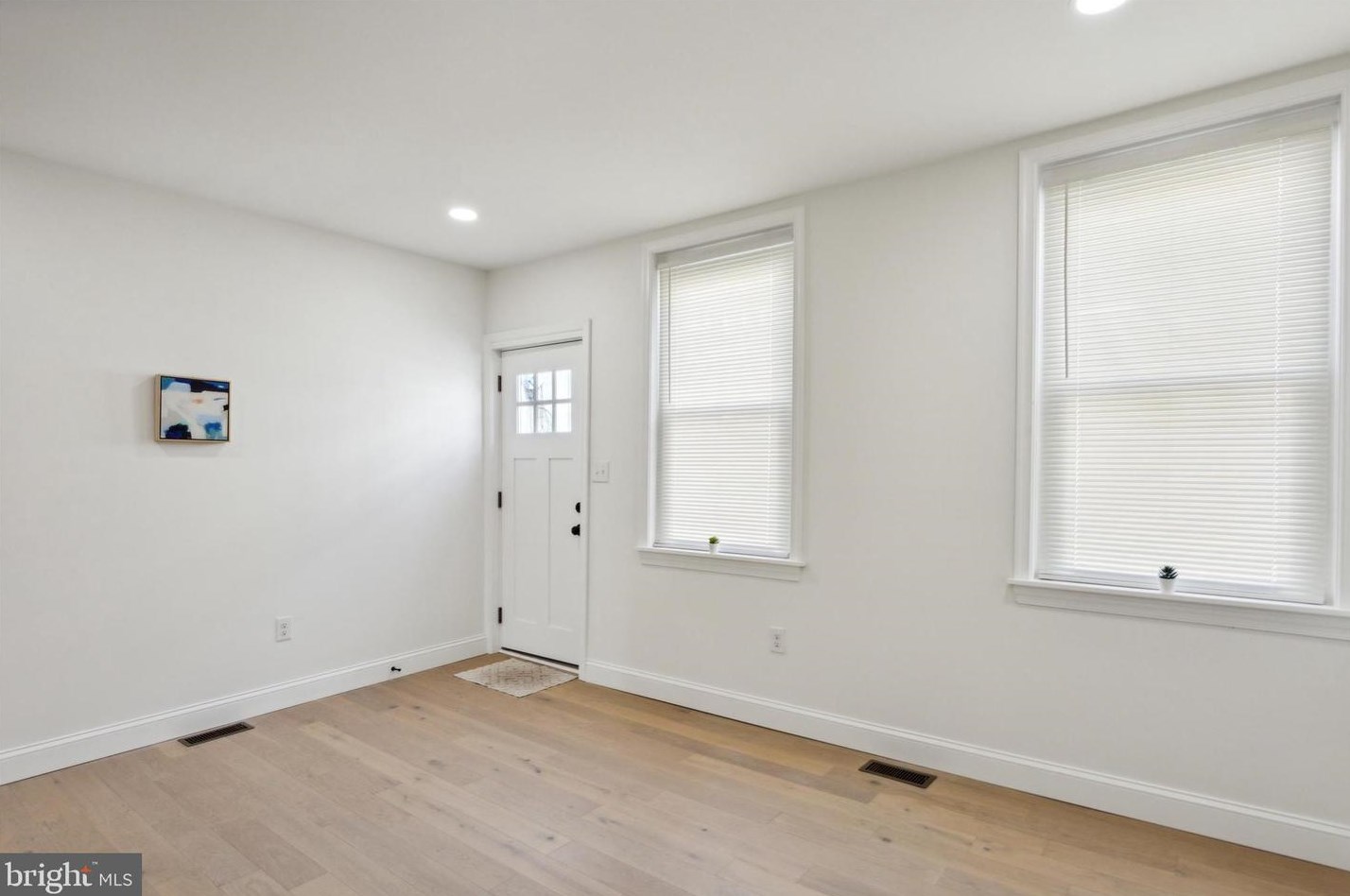 4822 Ogle St, Philadelphia, PA 19127-1905
