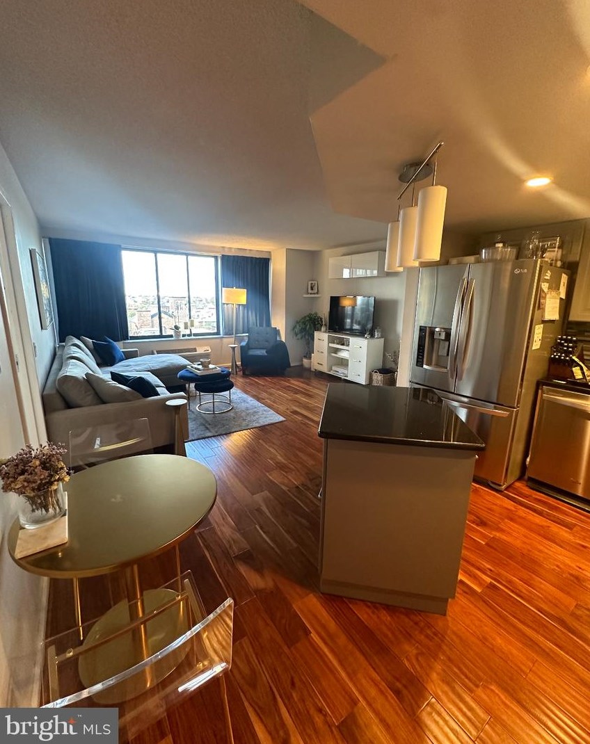 2001 Hamilton St #1105, Philadelphia, PA 19130