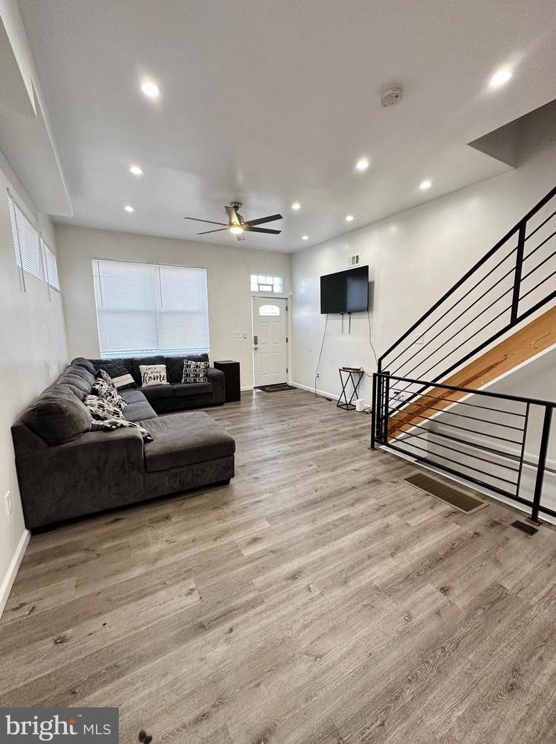 1200 Bucknell St, Philadelphia, PA 19146-4121