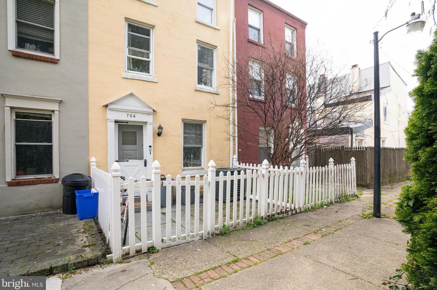 704 Miller St, Philadelphia, PA 19125-2822