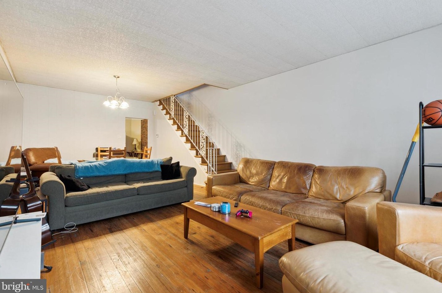 223 Wendover St, Philadelphia PA  19128-5041 exterior