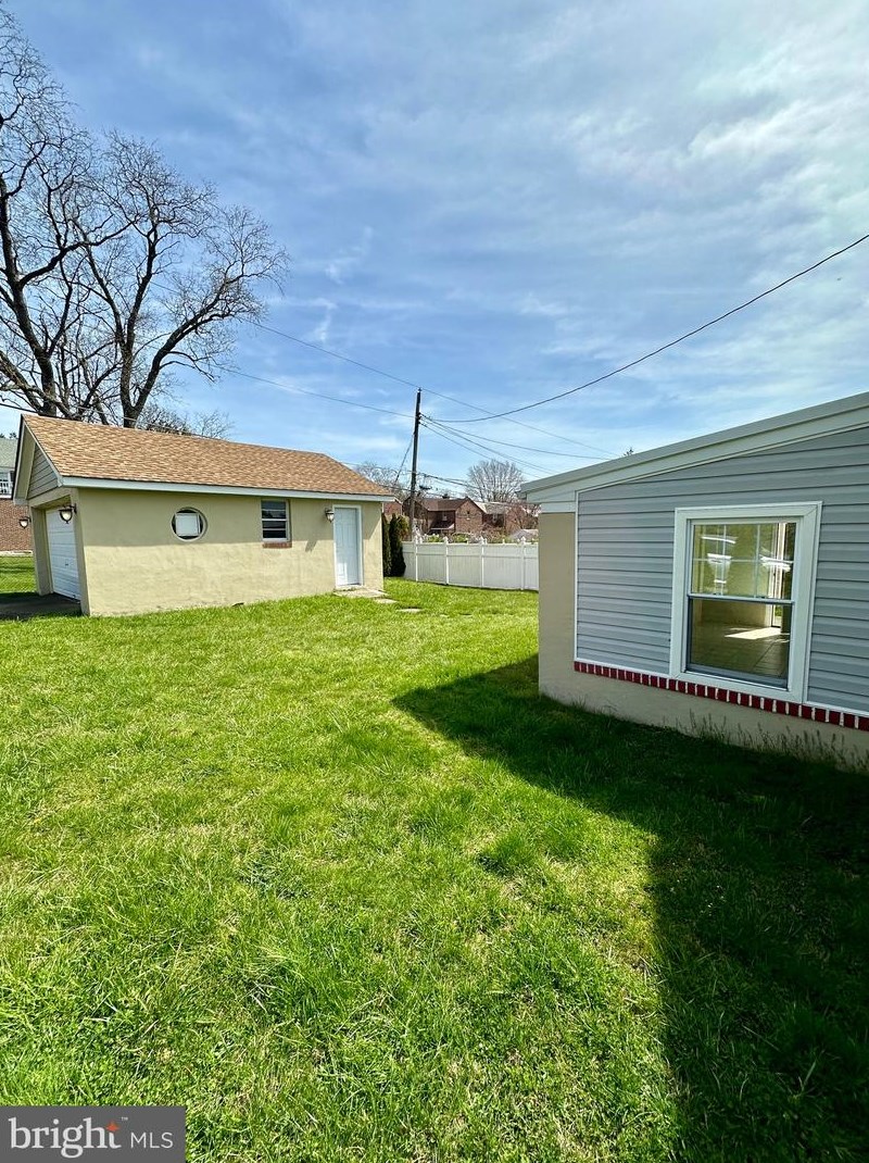 1001 Ripley St, Philadelphia PA  19111-2630 exterior