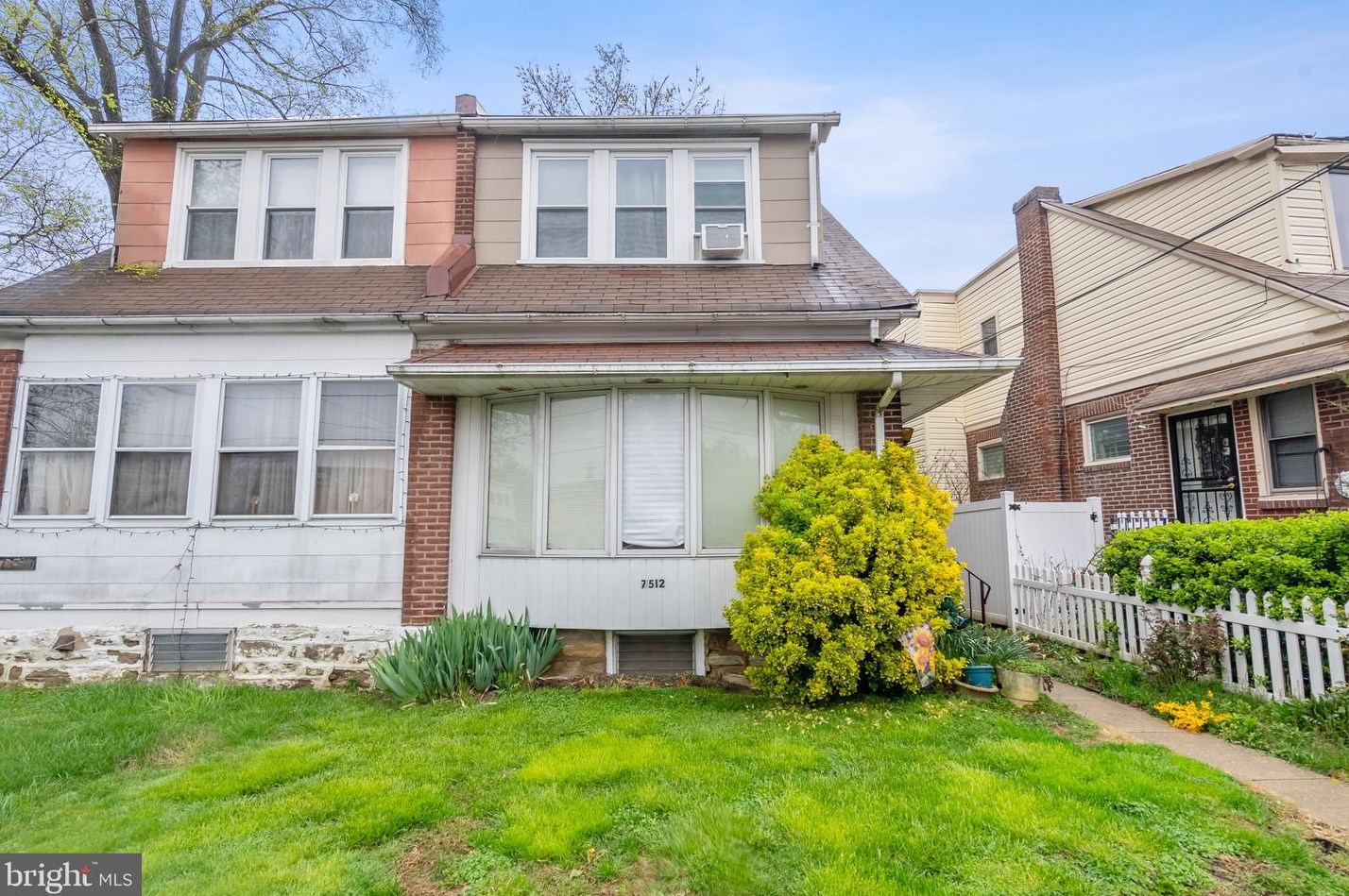 7512 Watson St, Philadelphia, PA 19111-3131