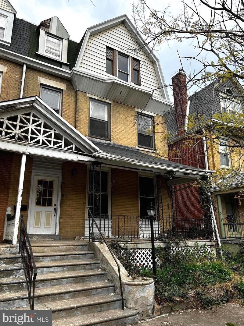 4721 Kingsessing Ave, Philadelphia, PA 19143-3818