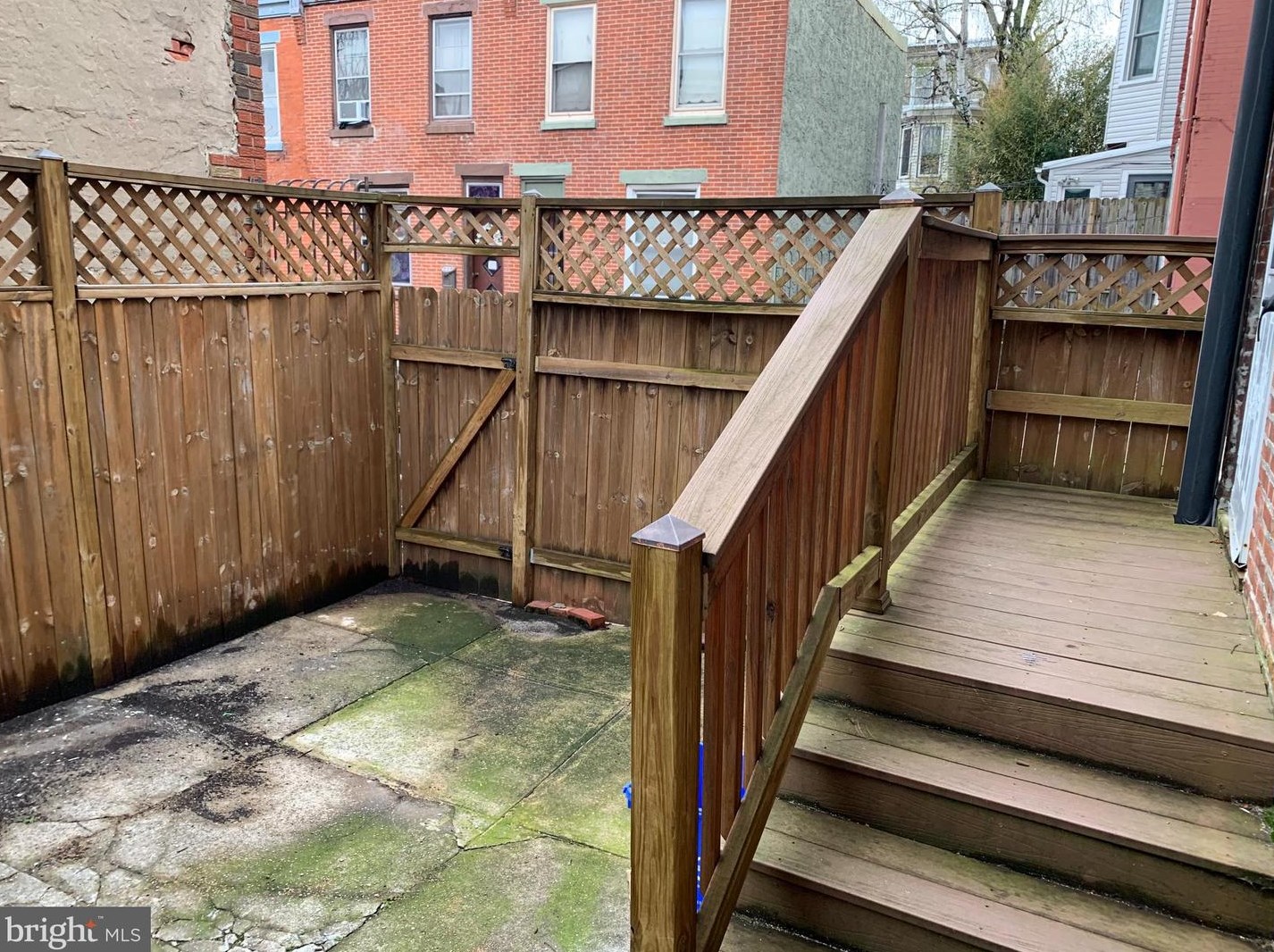 2519 Brown St, Philadelphia PA  19130-1810 exterior