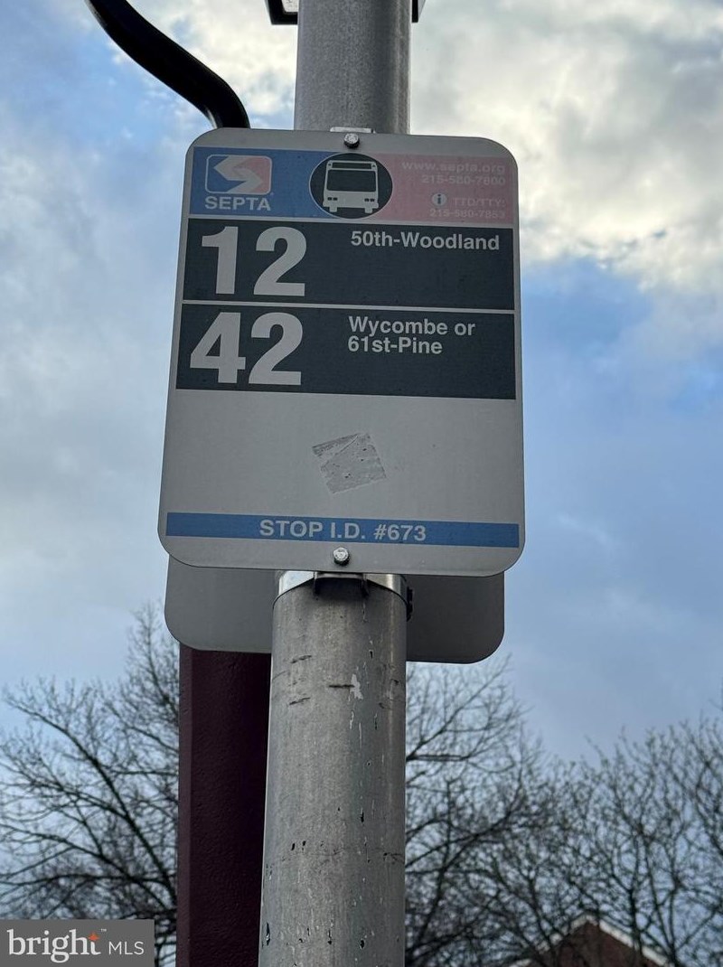 130 Spruce St, Philadelphia PA 19106-4319 exterior