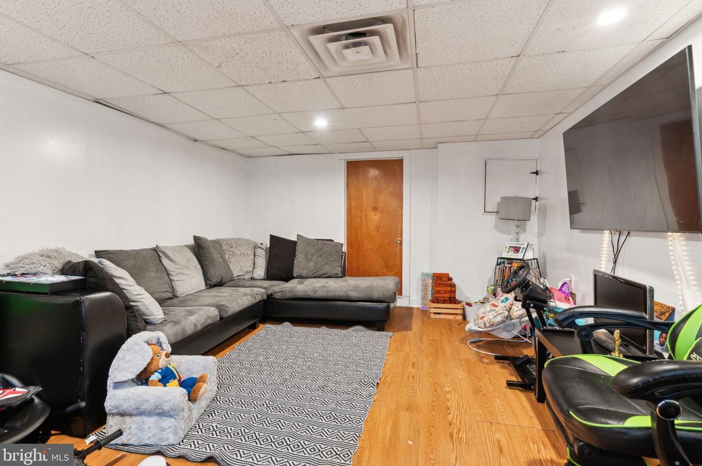 1716 Lindenwood St, Philadelphia PA 19139-2642 exterior