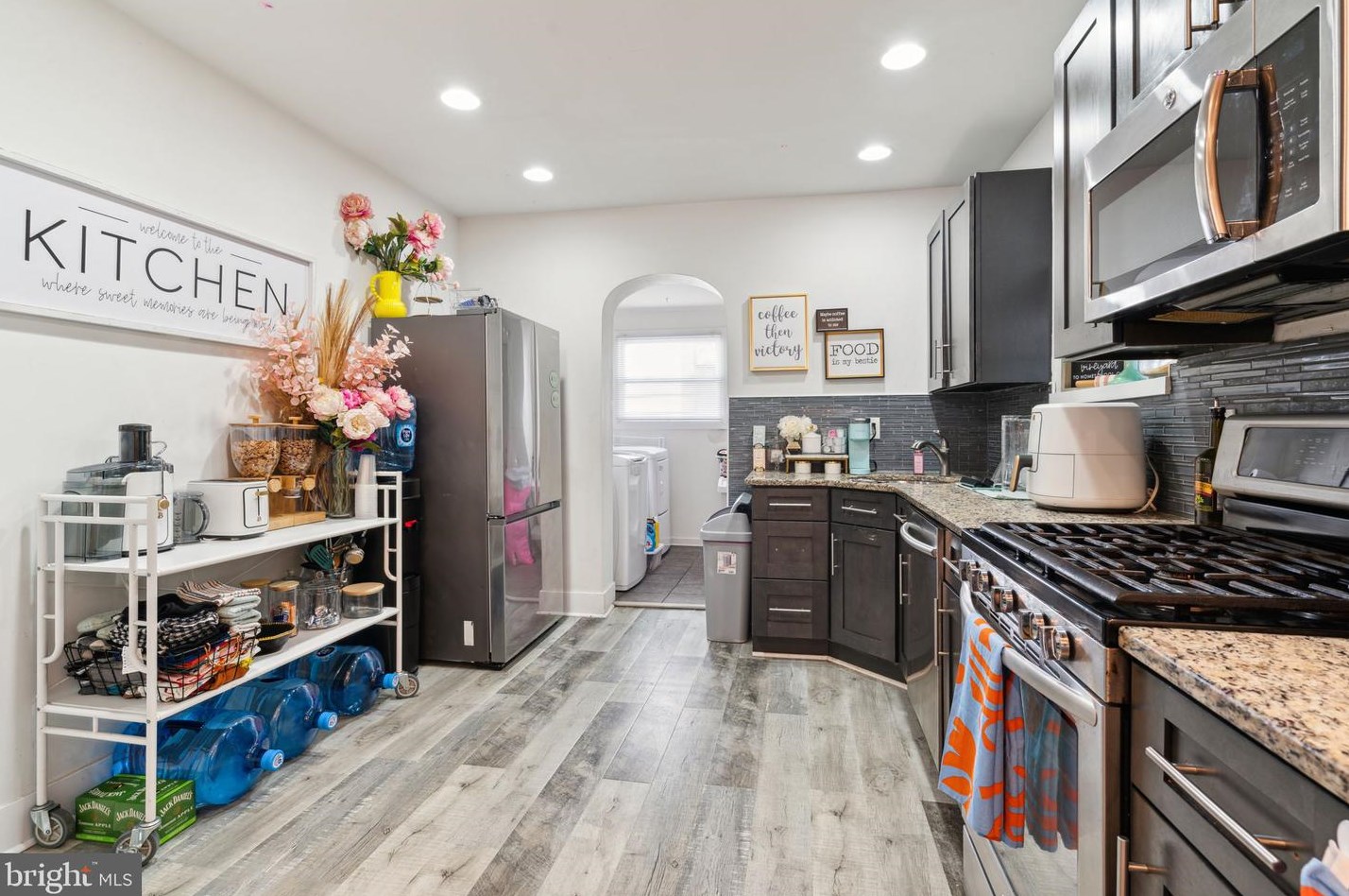 1716 Lindenwood St, Philadelphia PA 19139-2642 exterior