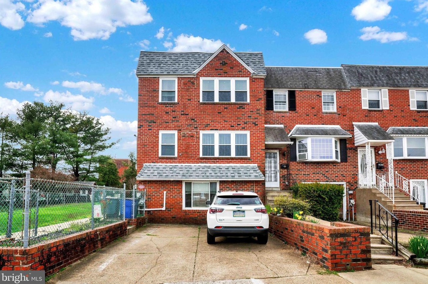 4134 Carteret Dr, Philadelphia, PA 19114