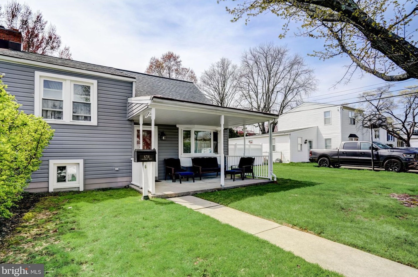 8716 Sagamore Rd, Philadelphia, PA 19128-1119