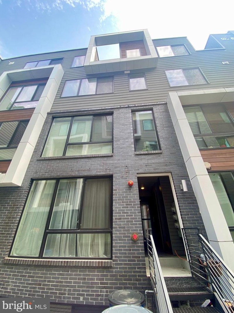 1647 E Eyre St #3, Philadelphia, PA 19125