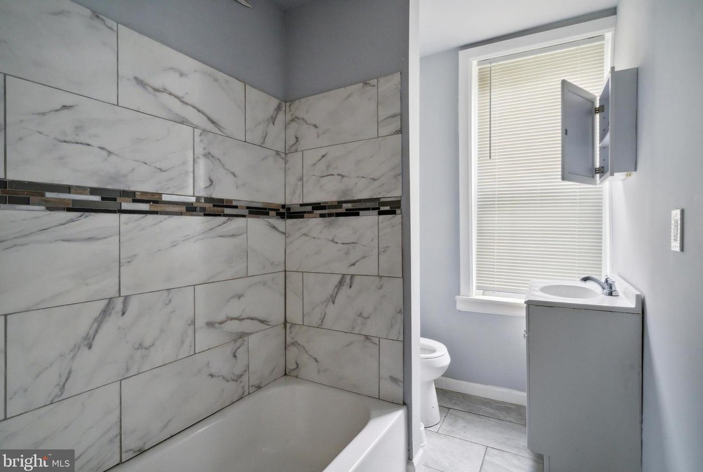 521 Brinton St, Philadelphia PA 19144-1004 exterior