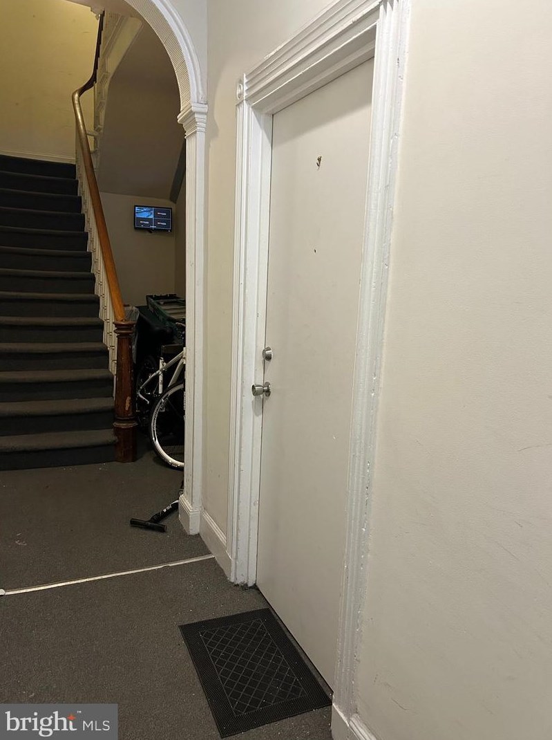 925 Spruce St, Philadelphia PA  19107-5736 exterior