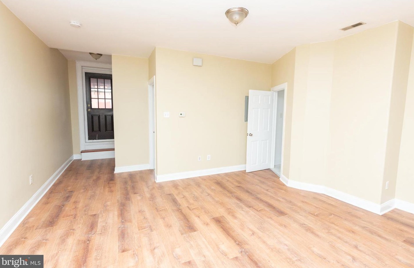 1512 N 17th St #2a, Philadelphia, PA 19121