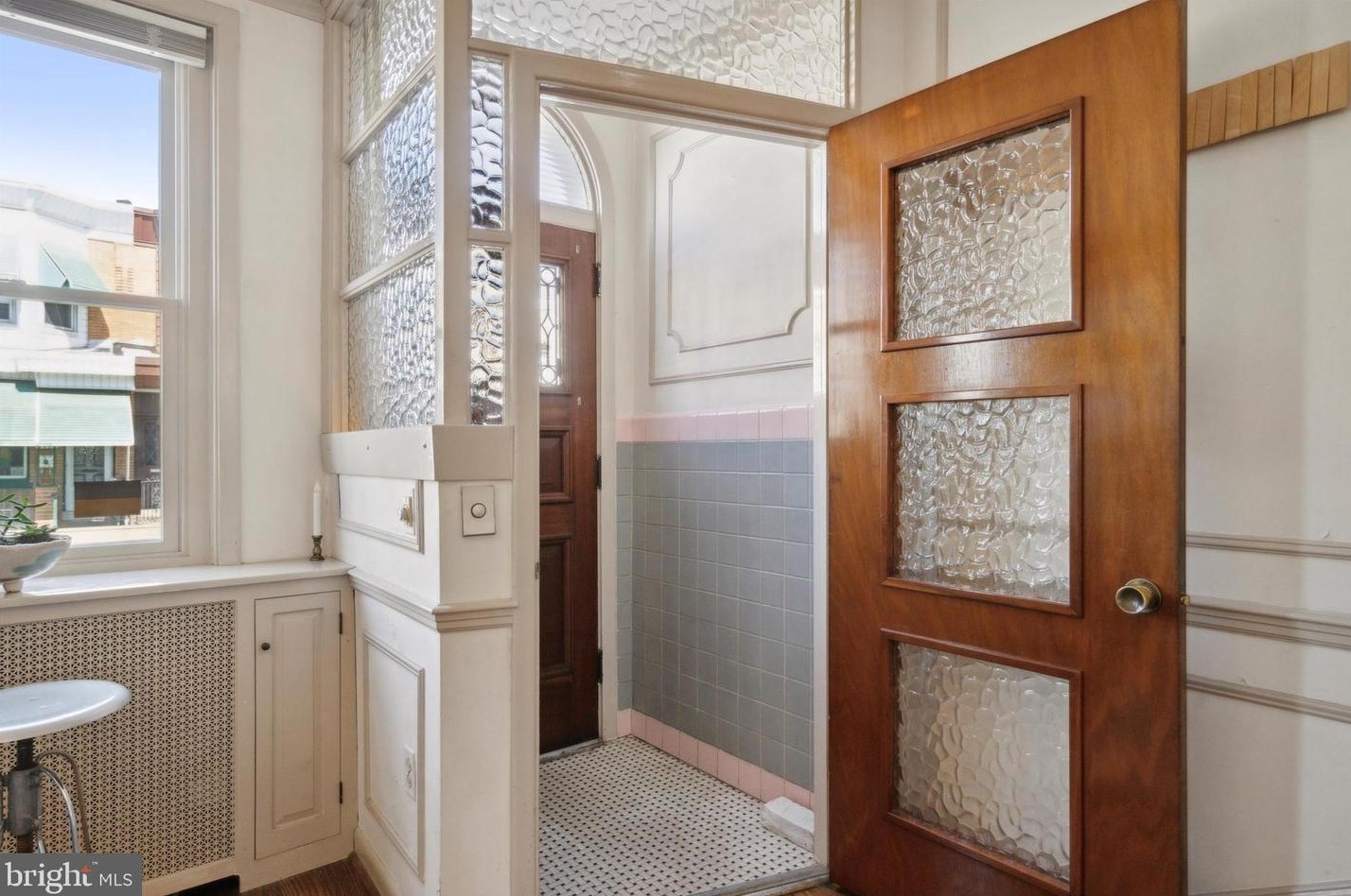 3269 Thompson St, Philadelphia, PA 19134-5239