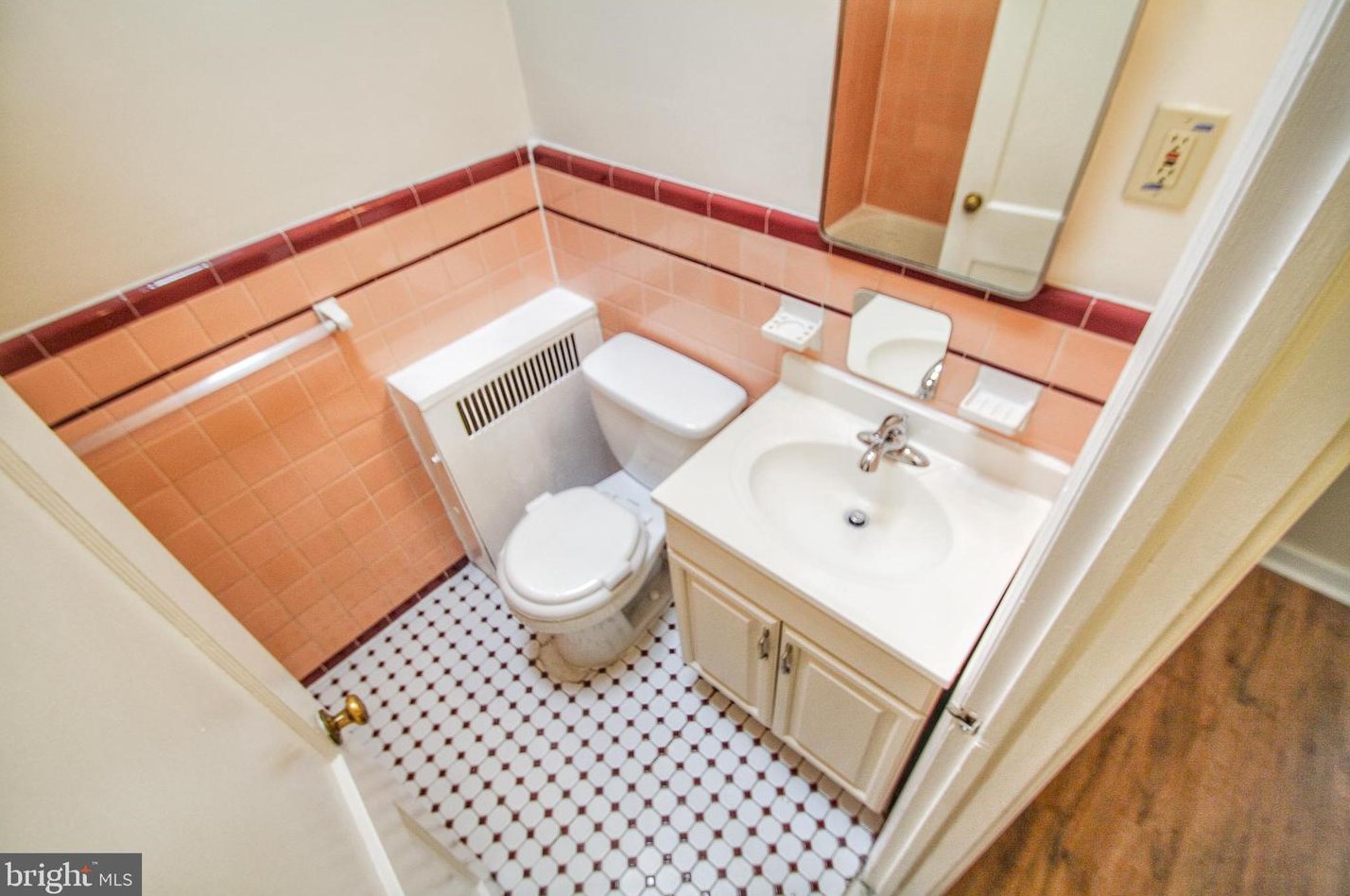 1137 Upsal St, Philadelphia PA 19119-2035 exterior