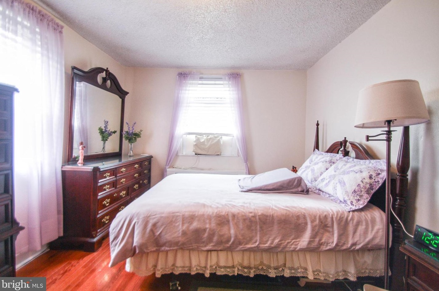 1137 Upsal St, Philadelphia PA 19119-2035 exterior