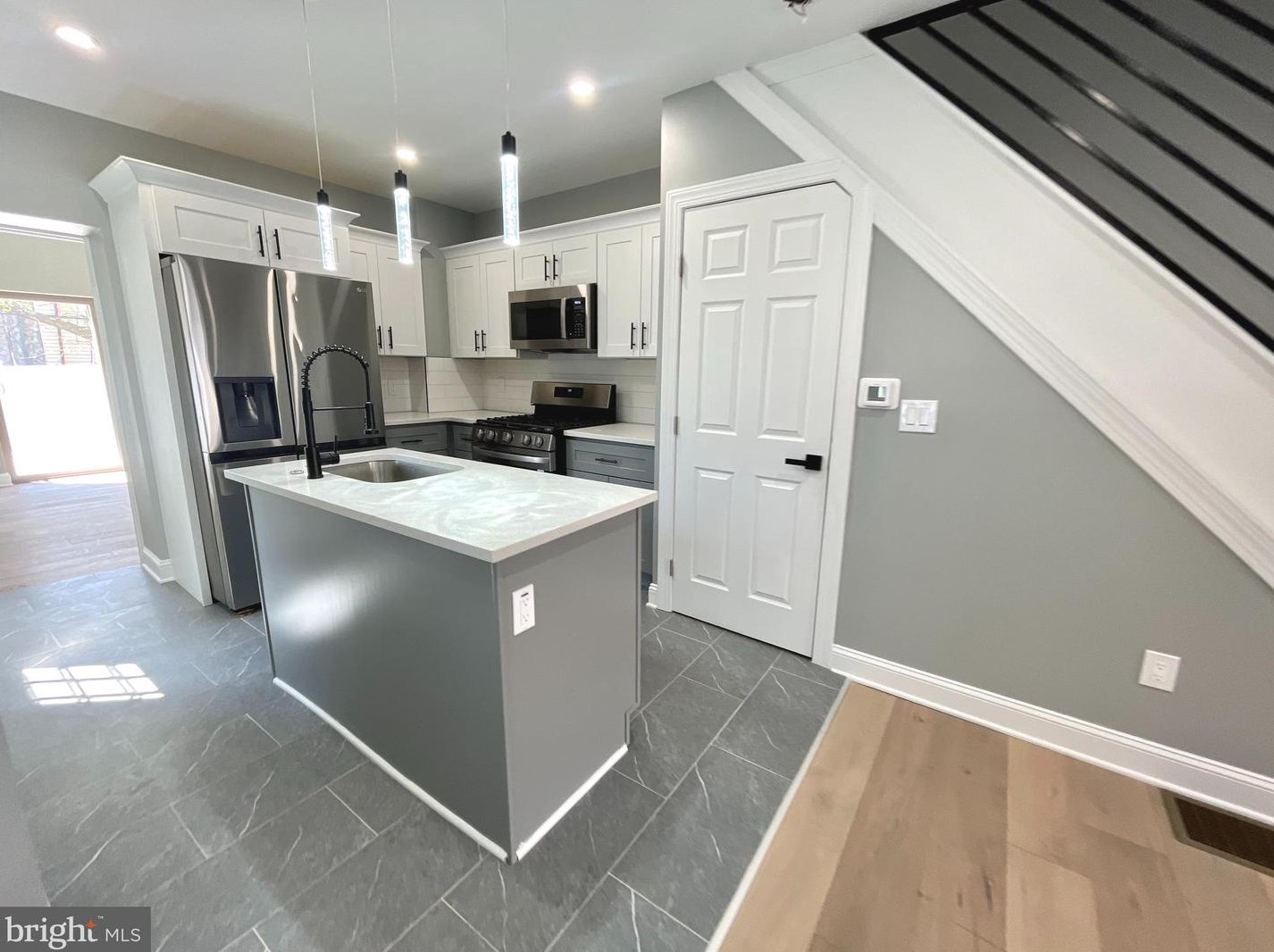 1934 Ruan St, Philadelphia PA  19124-4623 exterior