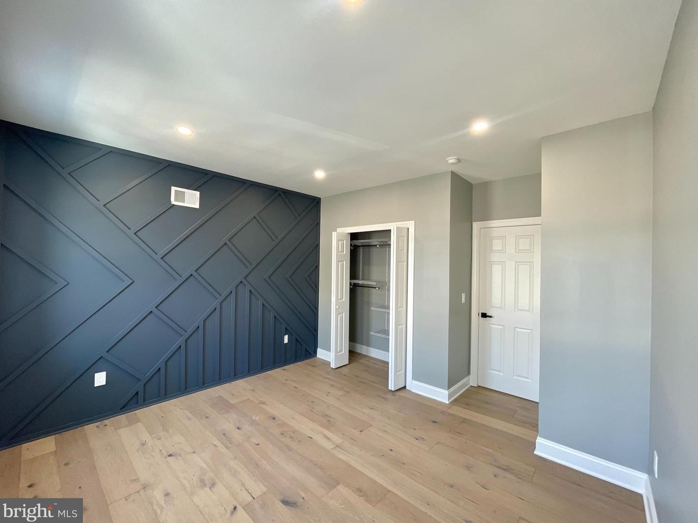 1934 Ruan St, Philadelphia PA  19124-4623 exterior