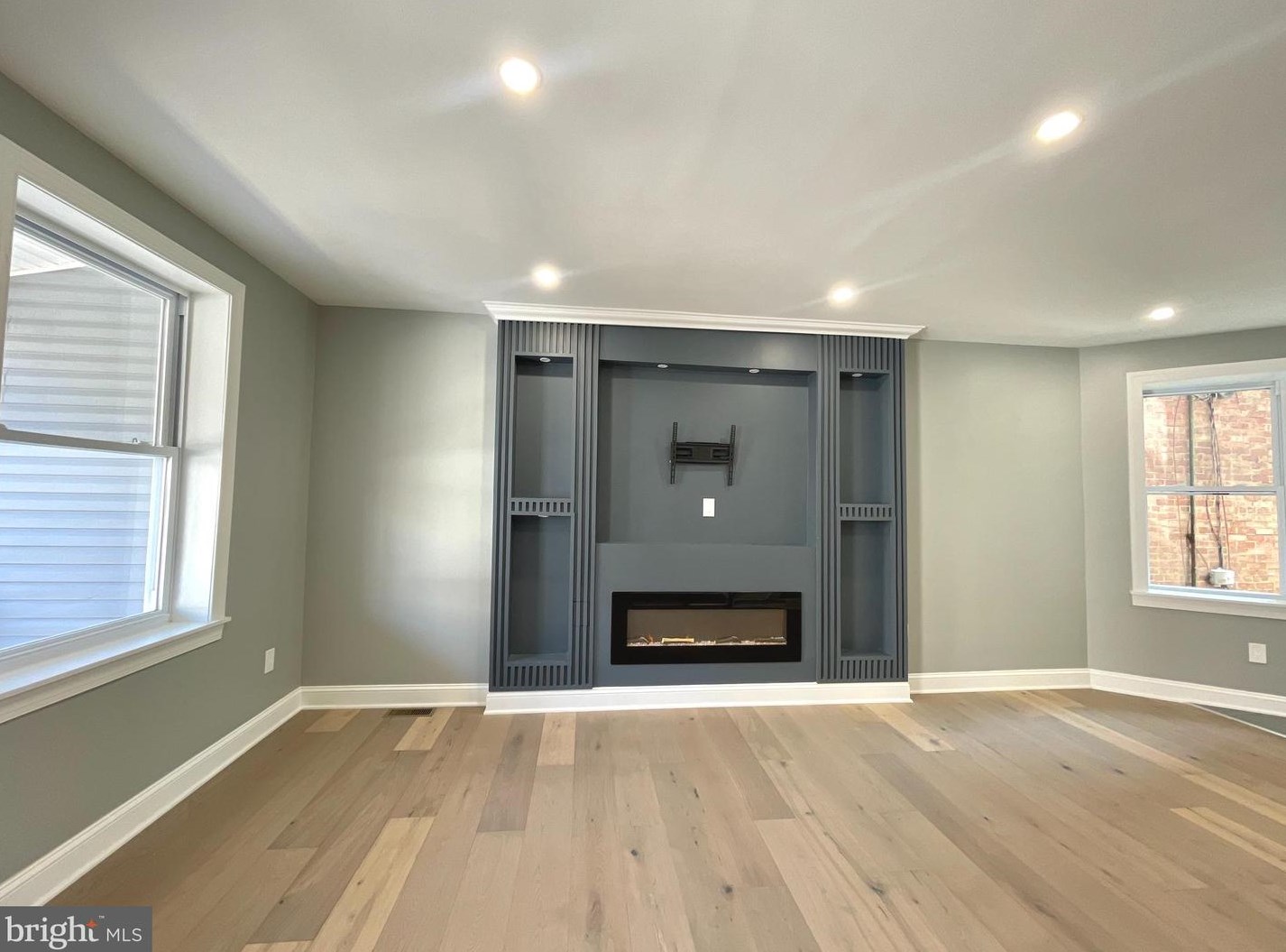 1934 Ruan St, Philadelphia PA  19124-4623 exterior