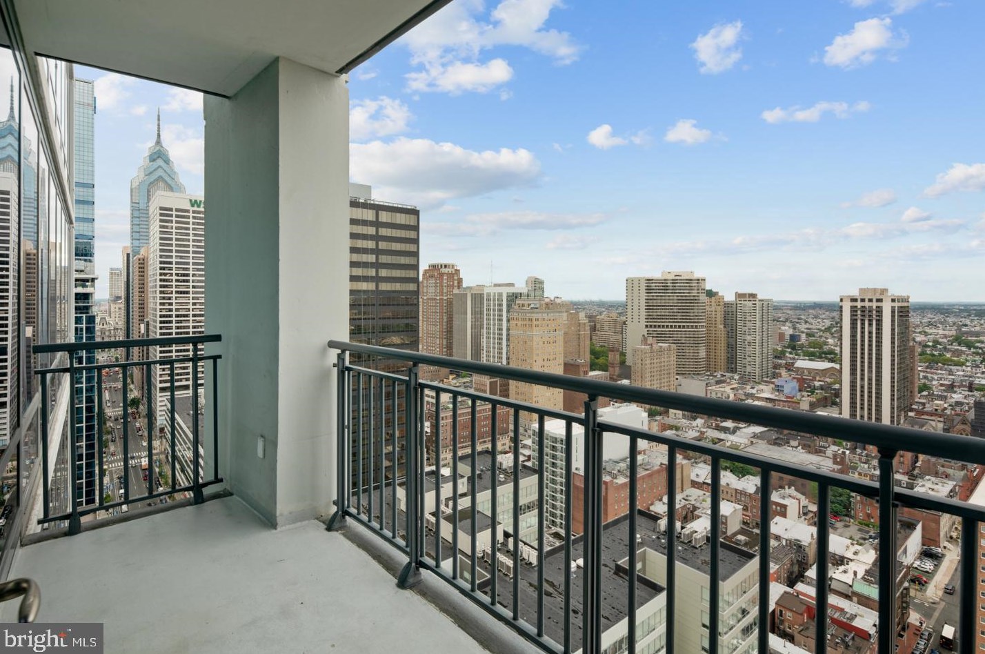 2101 Market St #1905, Philadelphia, PA 19103