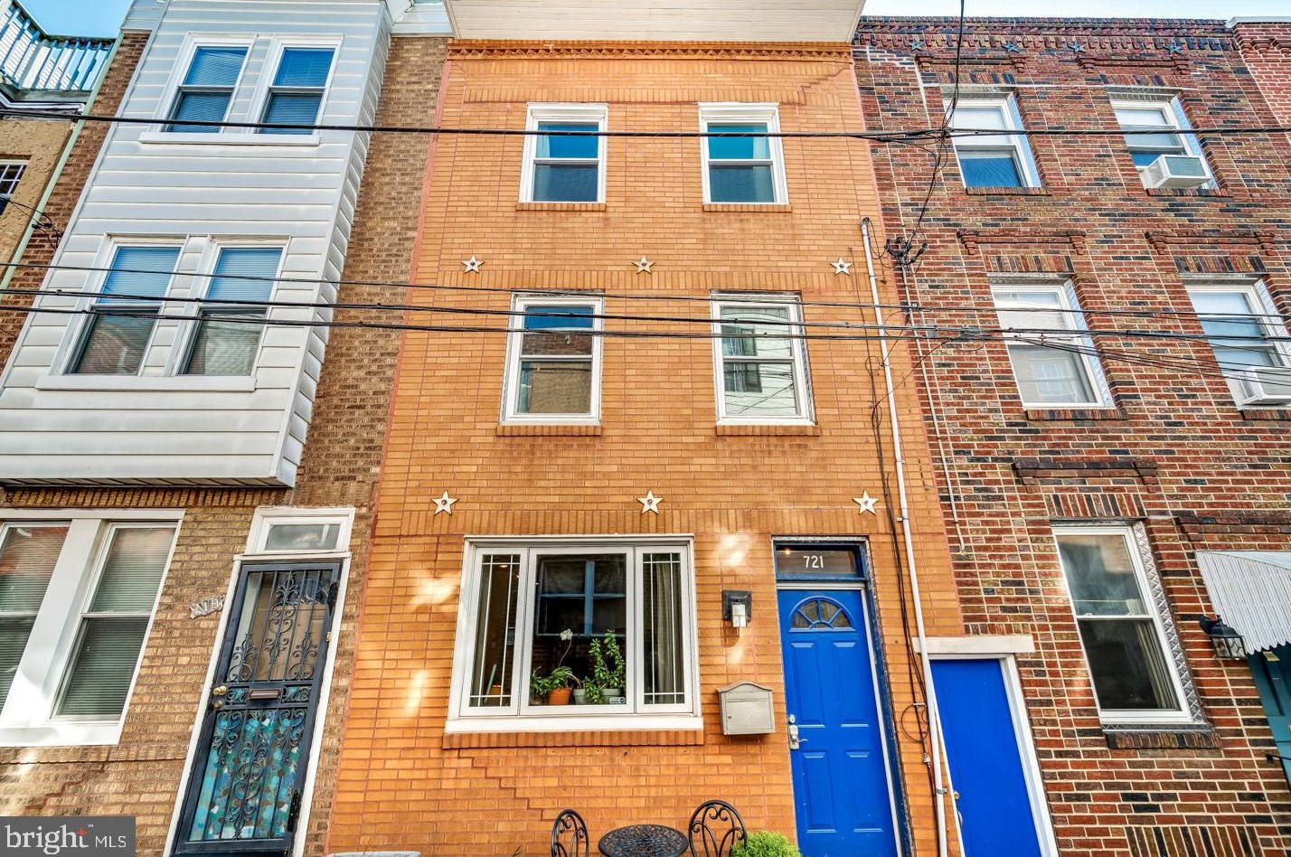 721 Mildred St, Philadelphia, PA 19147-2041
