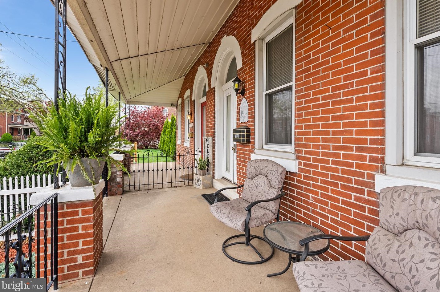 7030 Tulip St, Philadelphia, PA 19135