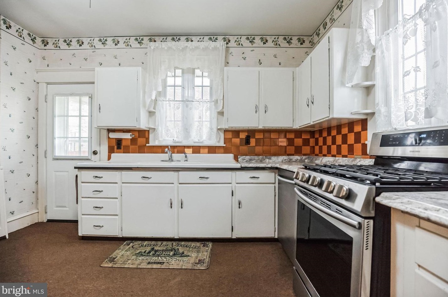 4137 Howell St, Philadelphia PA 19135-3913 exterior