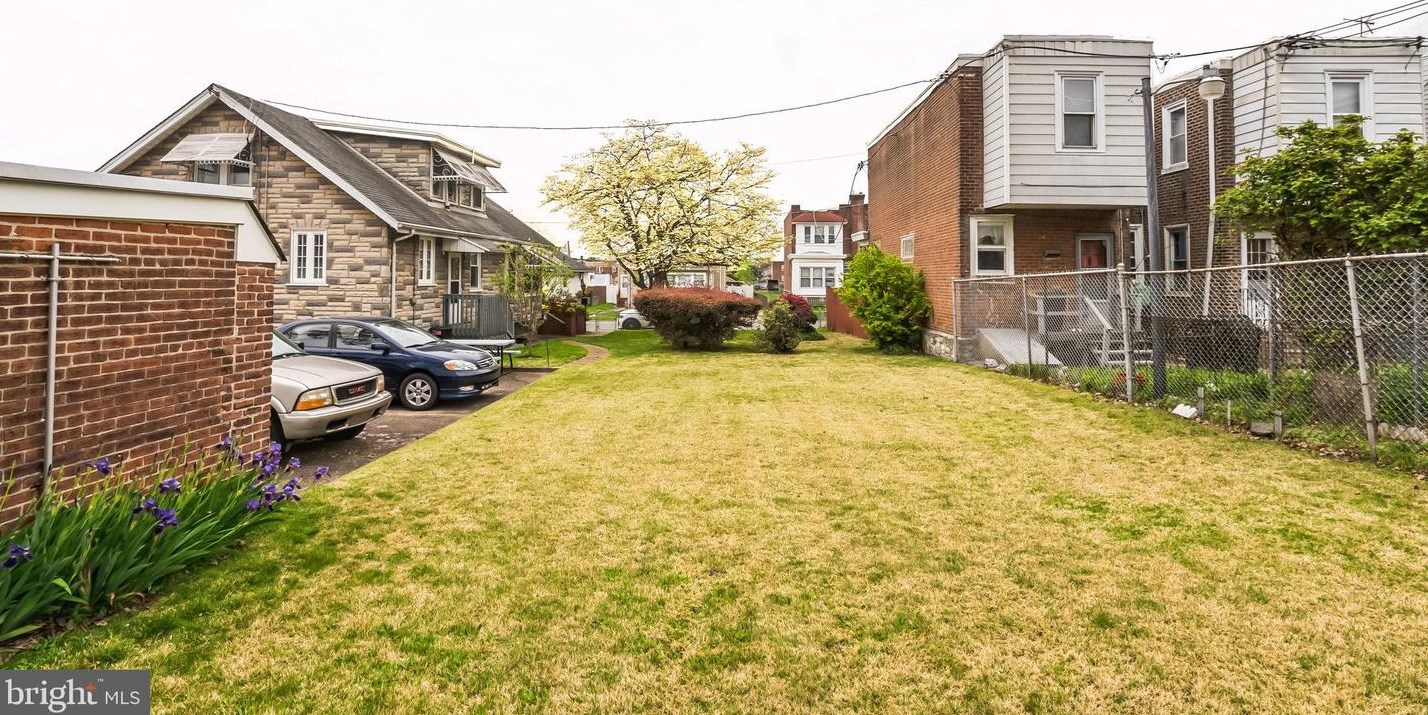 4137 Howell St, Philadelphia PA 19135-3913 exterior