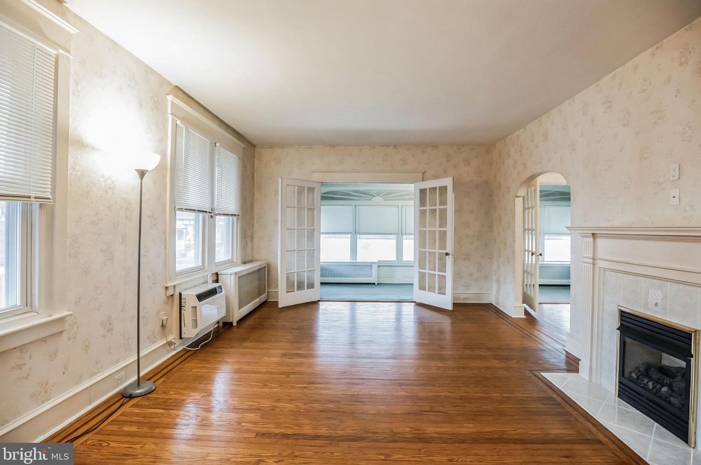 4137 Howell St, Philadelphia PA 19135-3913 exterior