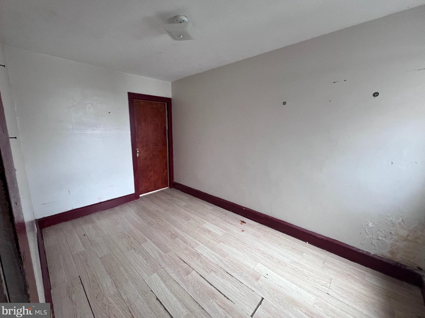 534 Huntingdon St, Philadelphia PA  19133-2618 exterior