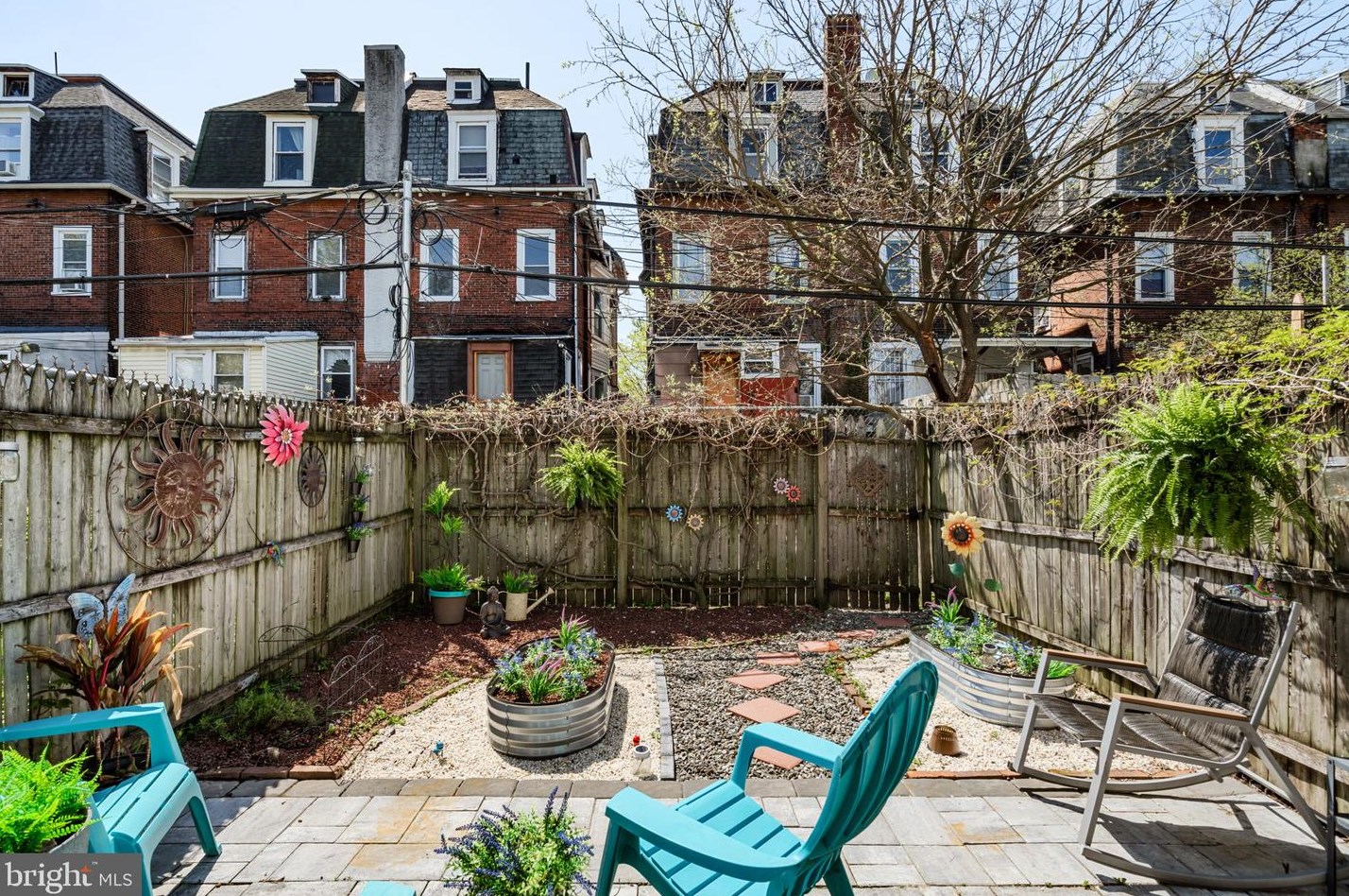 4952 Walton Ave, Philadelphia PA  19143-2009 exterior
