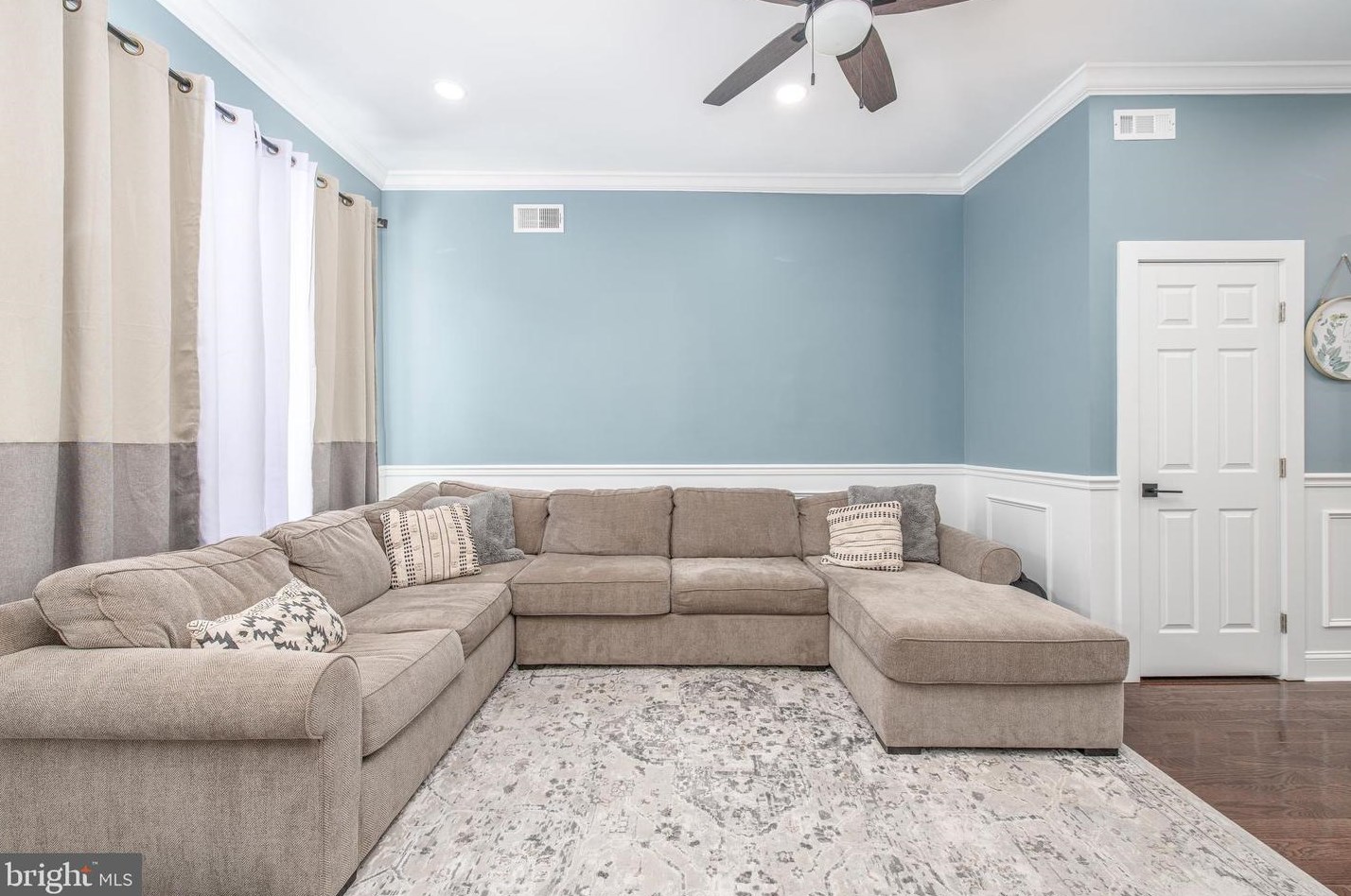 427 Ritner St, Philadelphia PA  19148-3924 exterior