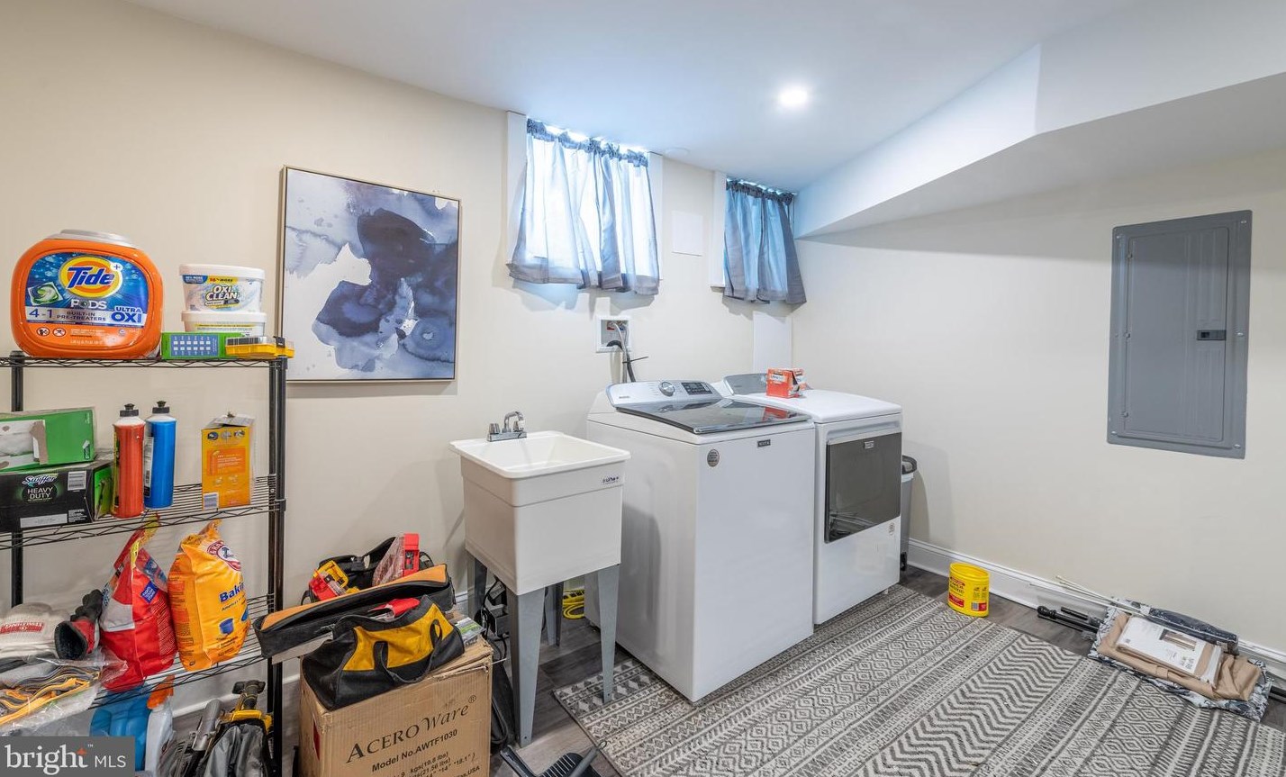 427 Ritner St, Philadelphia PA  19148-3924 exterior